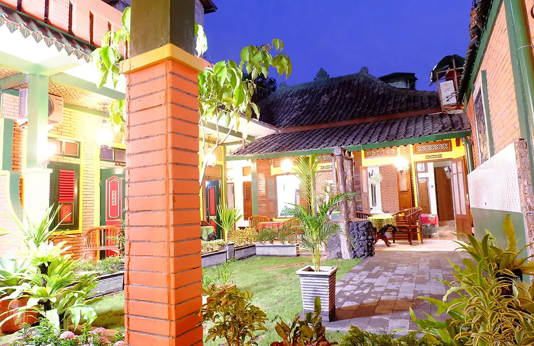 Kampoeng Djawa Hotel-1